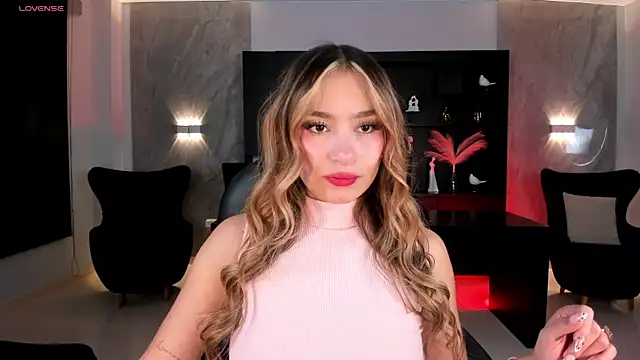 AmaiaHaywood online show from 09.28.25