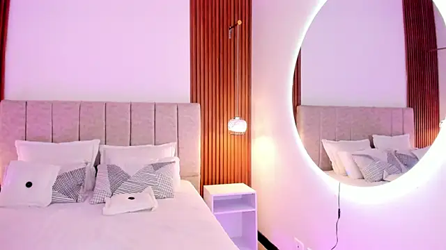 khloe-sweet online show from 10.25.25