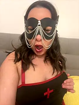 laarti online show from 11.05.25