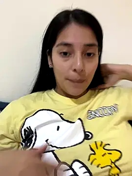 Snapshot of ariana_sweet87 chatting on 10.19.25 ariana sweet87 online show from 10.19.25