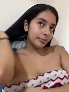 Snapshot of ariana_sweet87 chatting on 10.24.25 ariana sweet87 online show from 10.24.25