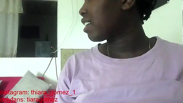 Snapshot of nara_thiara30 chatting on 02.12.25 nara thiara30 online show from 02.12.25
