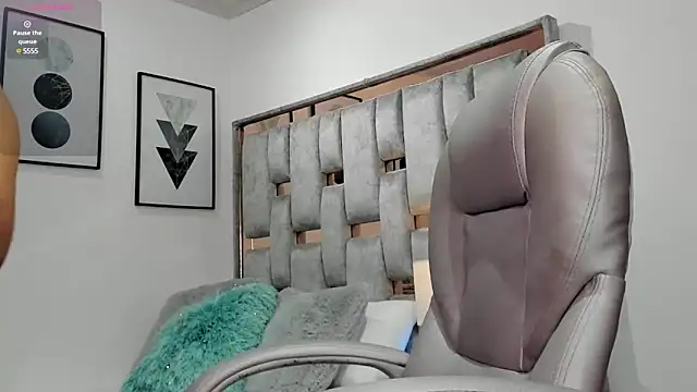 Alexa candy18 online show from 02.26.25