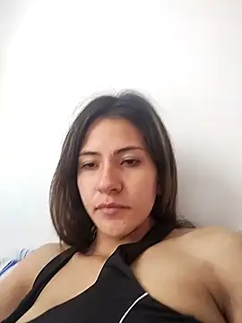 Snapshot of Andrea18_blonde chatting on 03.02.25 Andrea18 blonde online show from 03.02.25