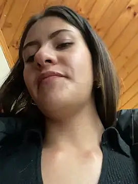 Snapshot of Andrea18_blonde chatting on 03.12.25 Andrea18 blonde online show from 03.12.25