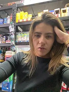 Andrea18 blonde online show from 04.18.26