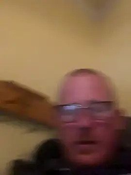 Snapshot of ClimbedCaelum chatting on 10.25.25 ClimbedCaelum online show from 10.25.25