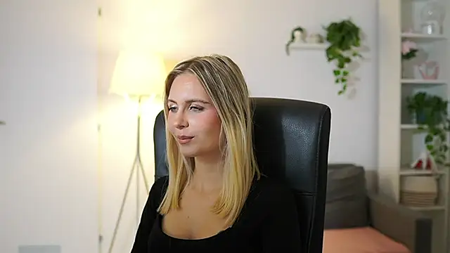 catecrago  online show from 10.17.25