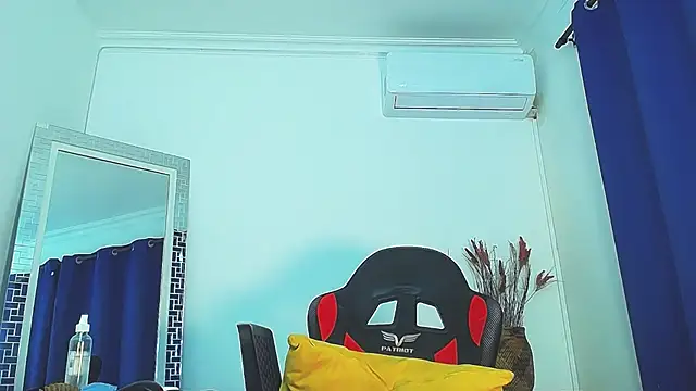 Karla Dior7 online show from 02.21.25