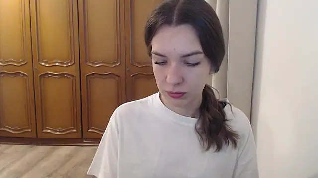 aurora lust online show from 10.28.25