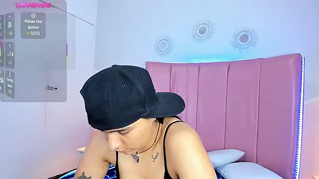 Liiam smith  online show from 12.02.25