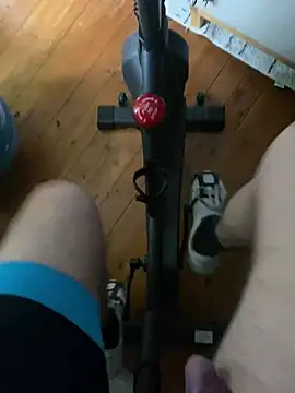 Snapshot of Avignon1963 chatting on 02.22.25 Avignon1963 online show from 02.22.25