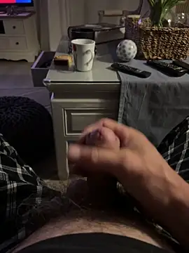 Snapshot of Avignon1963 chatting on 04.14.26 Avignon1963 online show from 04.14.26