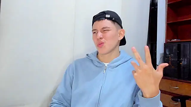 JamesCr  online show from 02.12.25