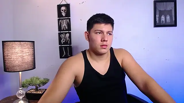 JamesCr  online show from 11.08.25