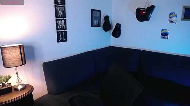 JamesCr  online show from 03.08.26