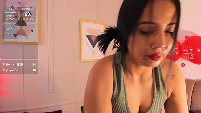 Snapshot of Violetta_0 chatting on 02.15.25 Violetta 0 online show from 02.15.25