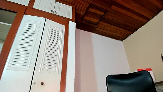 Snapshot of Violetta_0 chatting on 09.26.25 Violetta 0 online show from 09.26.25