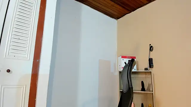 Snapshot of Violetta_0 chatting on 10.04.25 Violetta 0 online show from 10.04.25