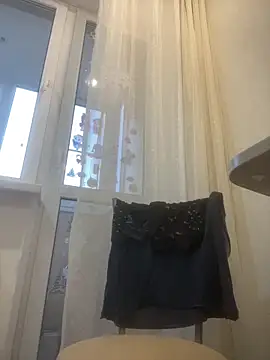 LynnAhNight online show from 03.30.26