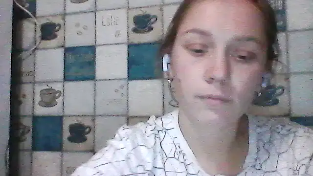 Snapshot of Anna_wey chatting on 02.04.25 Anna wey online show from 02.04.25