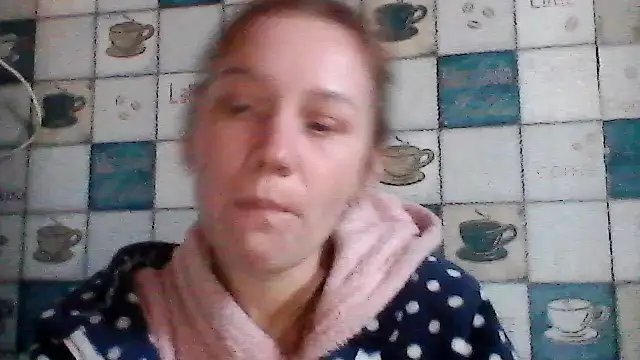 Snapshot of Anna_wey chatting on 02.10.25 Anna wey online show from 02.10.25