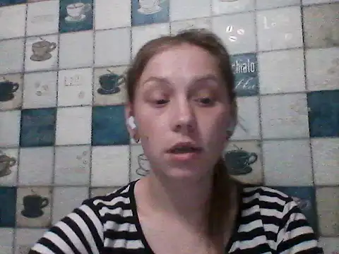 Snapshot of Anna_wey chatting on 03.10.25 Anna wey online show from 03.10.25