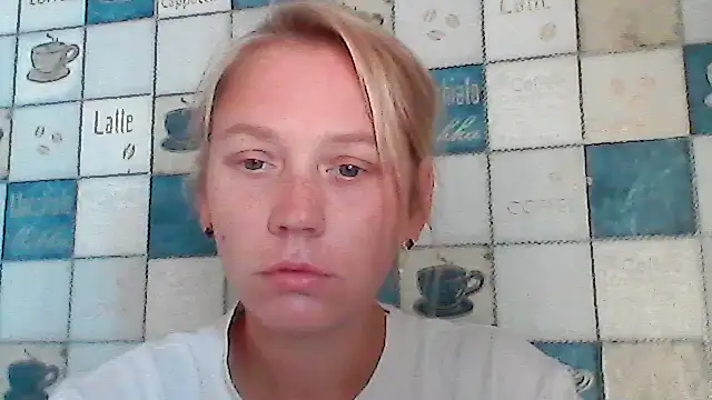 Snapshot of Anna_wey chatting on 09.11.25 Anna wey online show from 09.11.25