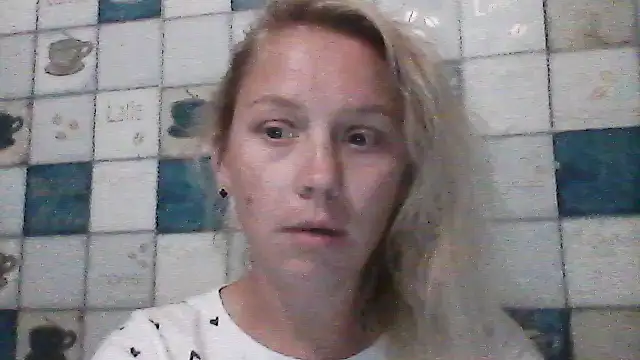 Snapshot of Anna_wey chatting on 09.19.25 Anna wey online show from 09.19.25