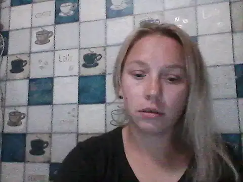 Snapshot of Anna_wey chatting on 09.23.25 Anna wey online show from 09.23.25