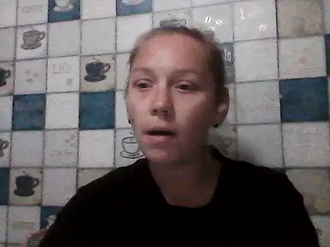 Snapshot of Anna_wey chatting on 09.25.25 Anna wey online show from 09.25.25
