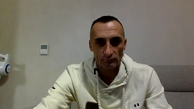 ANGELSANTAMARIA- online show from 10.03.25