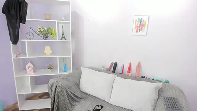 Hiyakasudere online show from 09.26.25