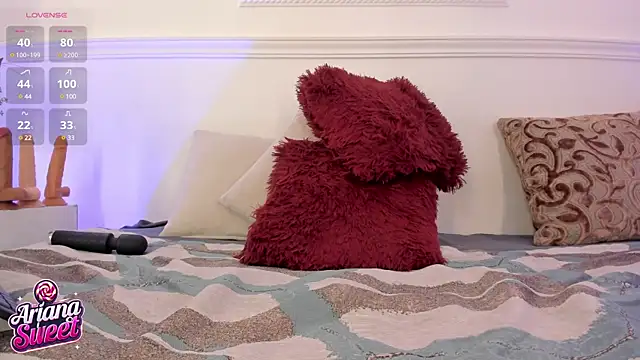 Arianasweeet online show from 03.20.25