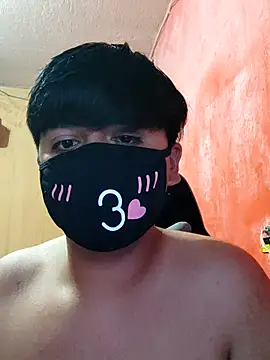 Snapshot of LuisA_Femm chatting on 02.18.25 LuisA Femm online show from 02.18.25