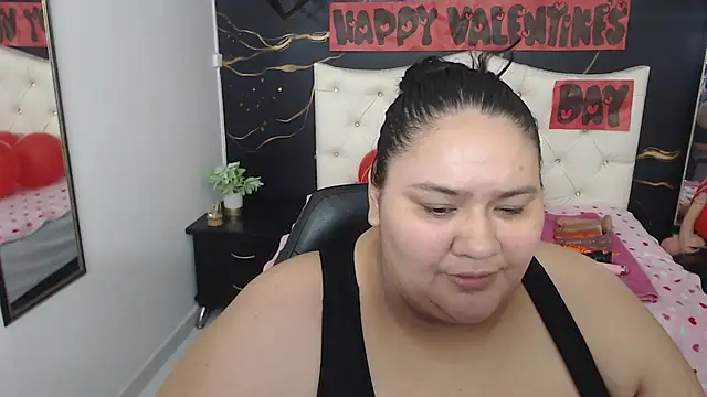 Aaliyah11 online show from 02.15.25