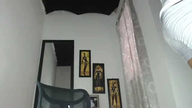 Snapshot of lolplipiwg chatting on 03.19.25 lolplipiwg online show from 03.19.25