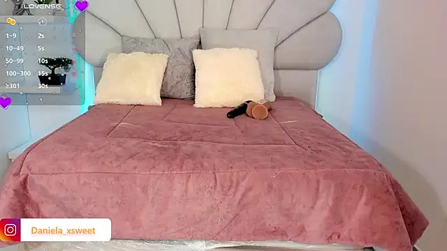 Danielaangelina online show from 02.15.26