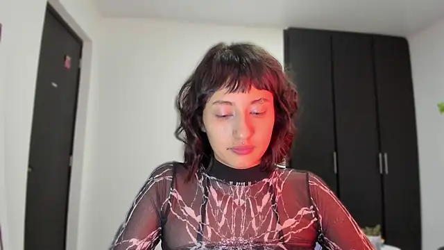 ggor4w33 online show from 10.12.25