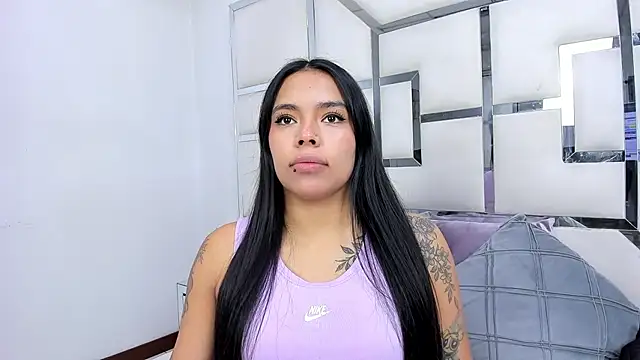 ZoeWan69 online show from 03.10.26