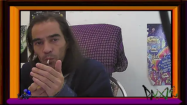 Snapshot of ReyDeBotones chatting on 11.22.25 ReyDeBotones online show from 11.22.25