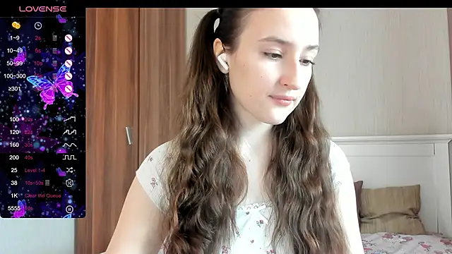 Cute  Nana online show from 10.28.25