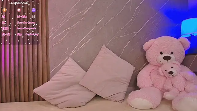 Snapshot of ariana_jhonson1 chatting on 03.17.26 ariana jhonson1 online show from 03.17.26