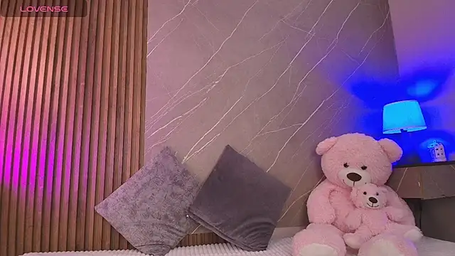 Snapshot of ariana_jhonson1 chatting on 03.20.26 ariana jhonson1 online show from 03.20.26