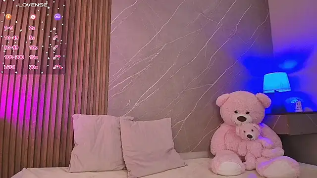 Snapshot of ariana_jhonson1 chatting on 03.21.26 ariana jhonson1 online show from 03.21.26