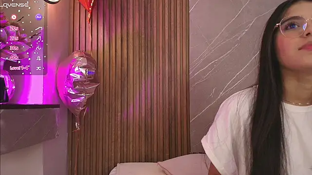 Snapshot of ariana_jhonson1 chatting on 04.08.26 ariana jhonson1 online show from 04.08.26