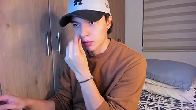 Mastrangelo xxx online show from 09.18.25