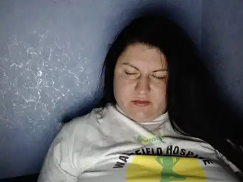 KiraSwee online show from 09.30.25