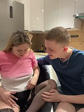 alisanikita online show from 03.15.25