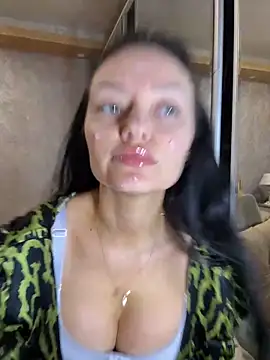 Snapshot of AlessiaExquisit chatting on 04.19.26 AlessiaExquisit online show from 04.19.26